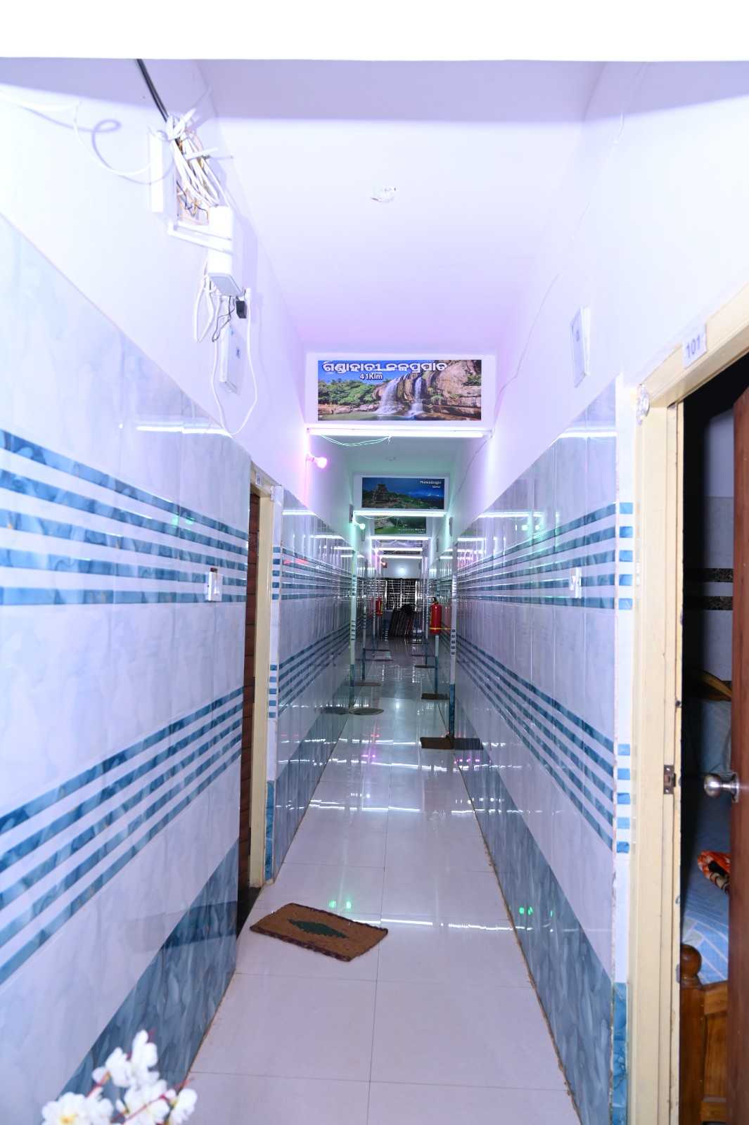 Hotel Lobby