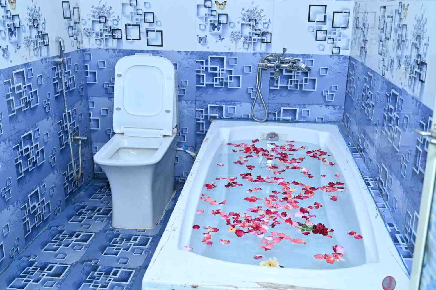 Suite AC Room